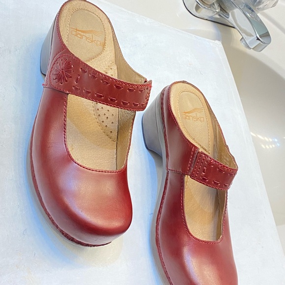 Dansko Mary Jane Clog Size 37 US Women Size 6, excellent condition clean - Picture 11 of 11